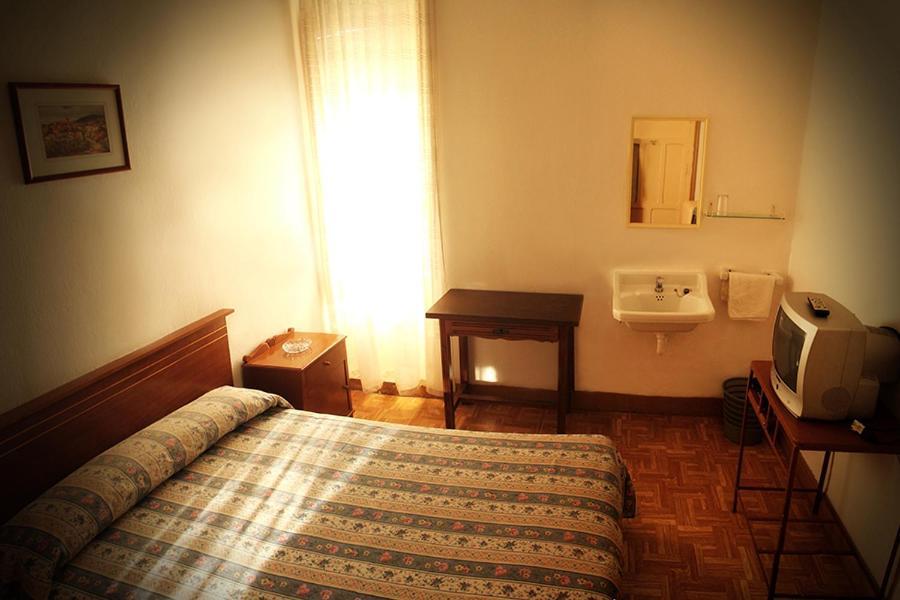 Pension Central Cuenca (Castilla-La Mancha) Quarto foto